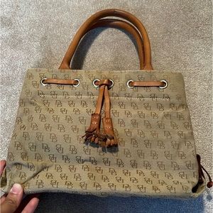 Dooney & Bourke Purse